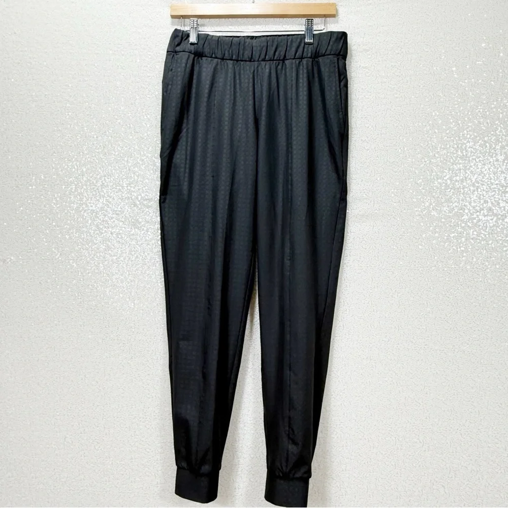 Nike Women’s Dri-Fit Golf Pants UV UPF 40+ Standard Fit Black Grid Pattern